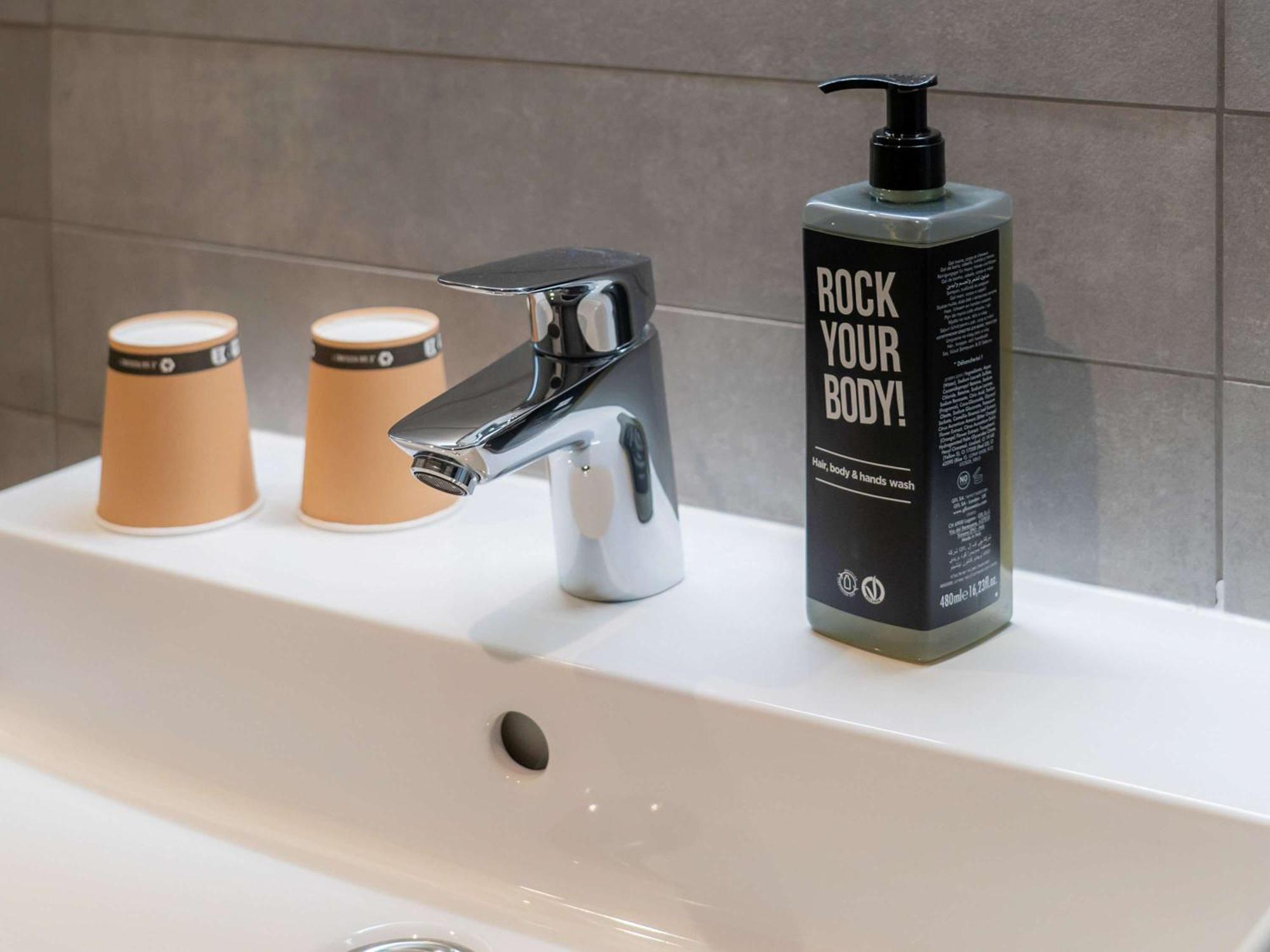 Hotel Ibis Paul Trois Chateaux *