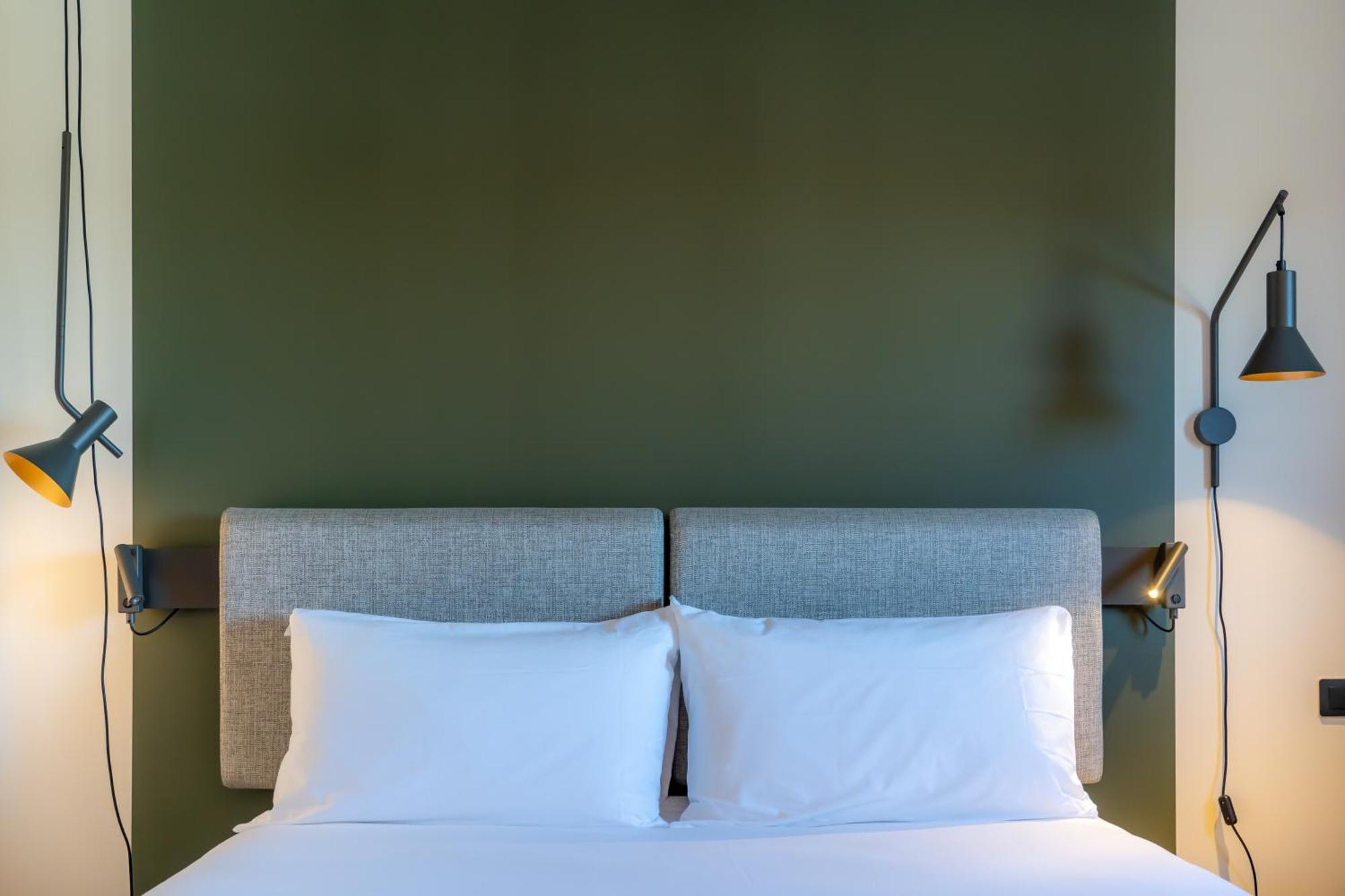 Ibis Paul Trois Chateaux Hotel