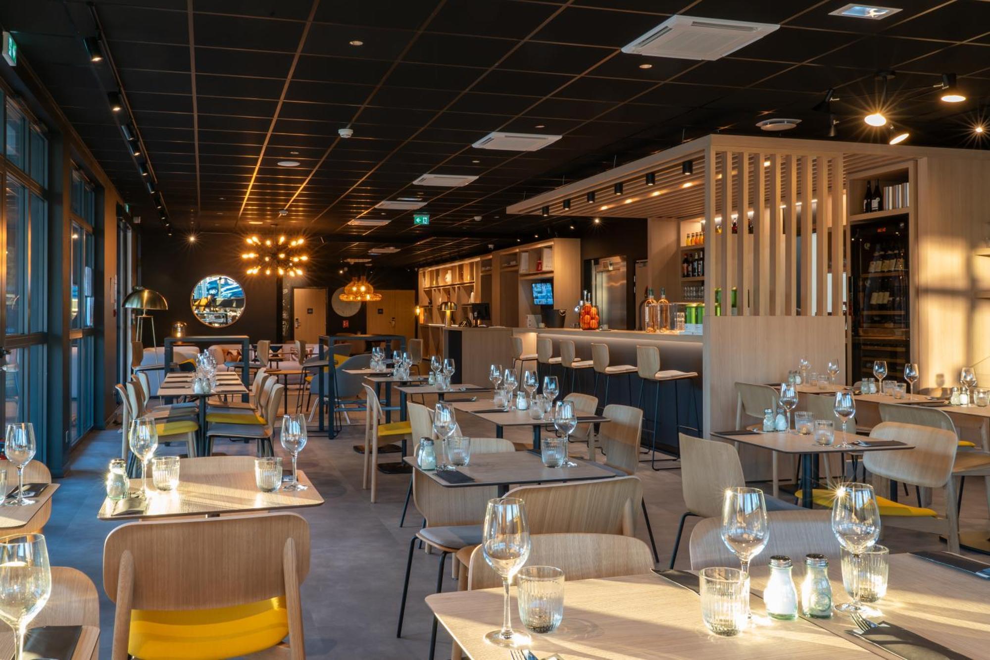 Hotel Ibis Paul Trois Chateaux *